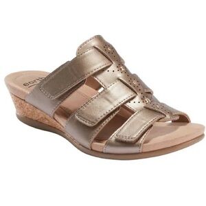 Earth Shoes Pisa Harwich Wide Platinum Leather Upper 8.5 Slip On Sandals